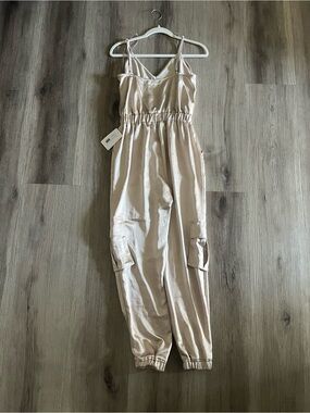 Champagne Utility Jumpsuit with Adjustable Straps NEVER WORN with tag Size SMALL
